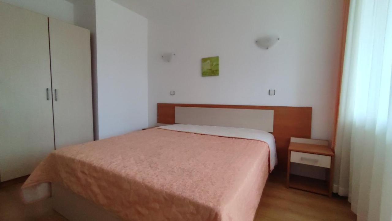 Апартамент Полюси 2 Sunny Beach Exterior photo